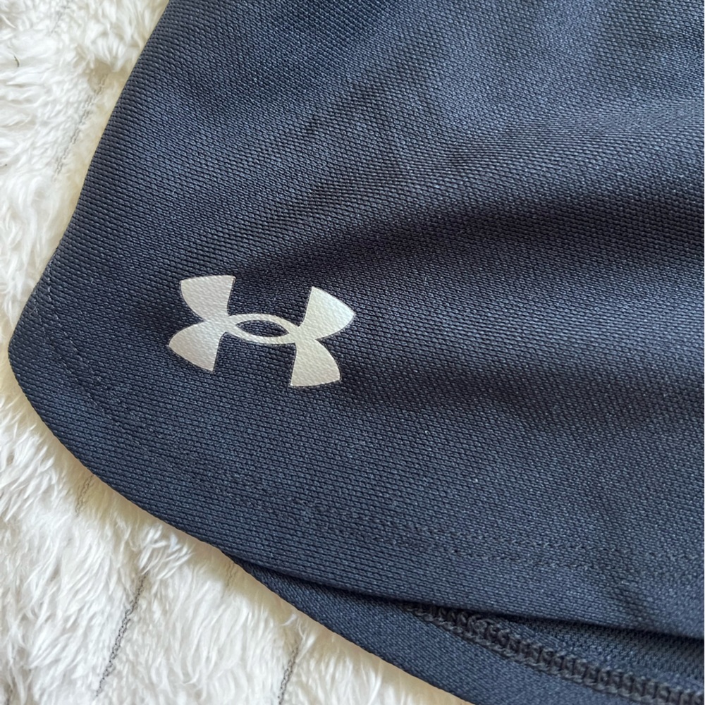 Under Armour Youth Shorts - Picture 2 of 7